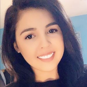 Meet your Posher, Cassie